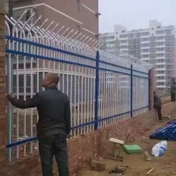森派護院鋅鋼護欄 噴塑豎管圍欄廠家定制